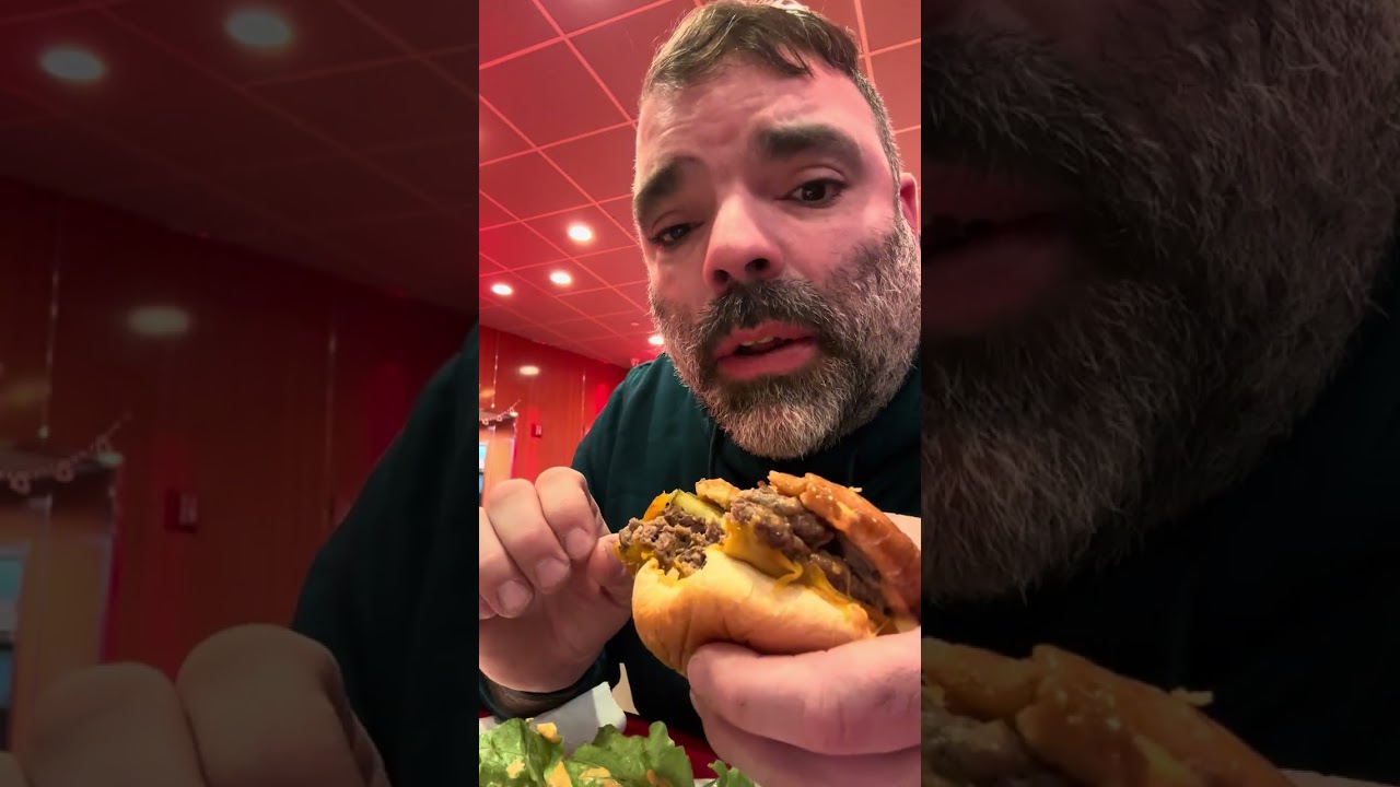Johnny Rockets#fyp#tonysfoodreview#fastfood