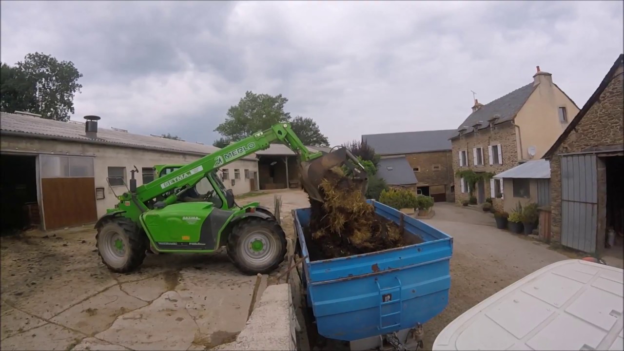 curage de la bergerie et transport du fumier 2017