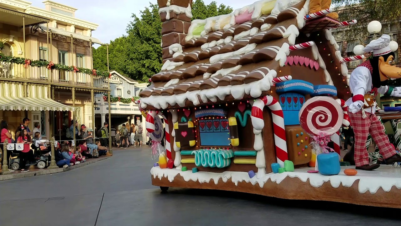 Disneyland's Christmas Fantasy Parade 12/17/2017