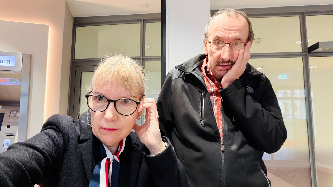 С КАРТЫ ПРОДОЛЖАЮТ СПИСЫВАТЬ! БАНК В ШОКЕ.