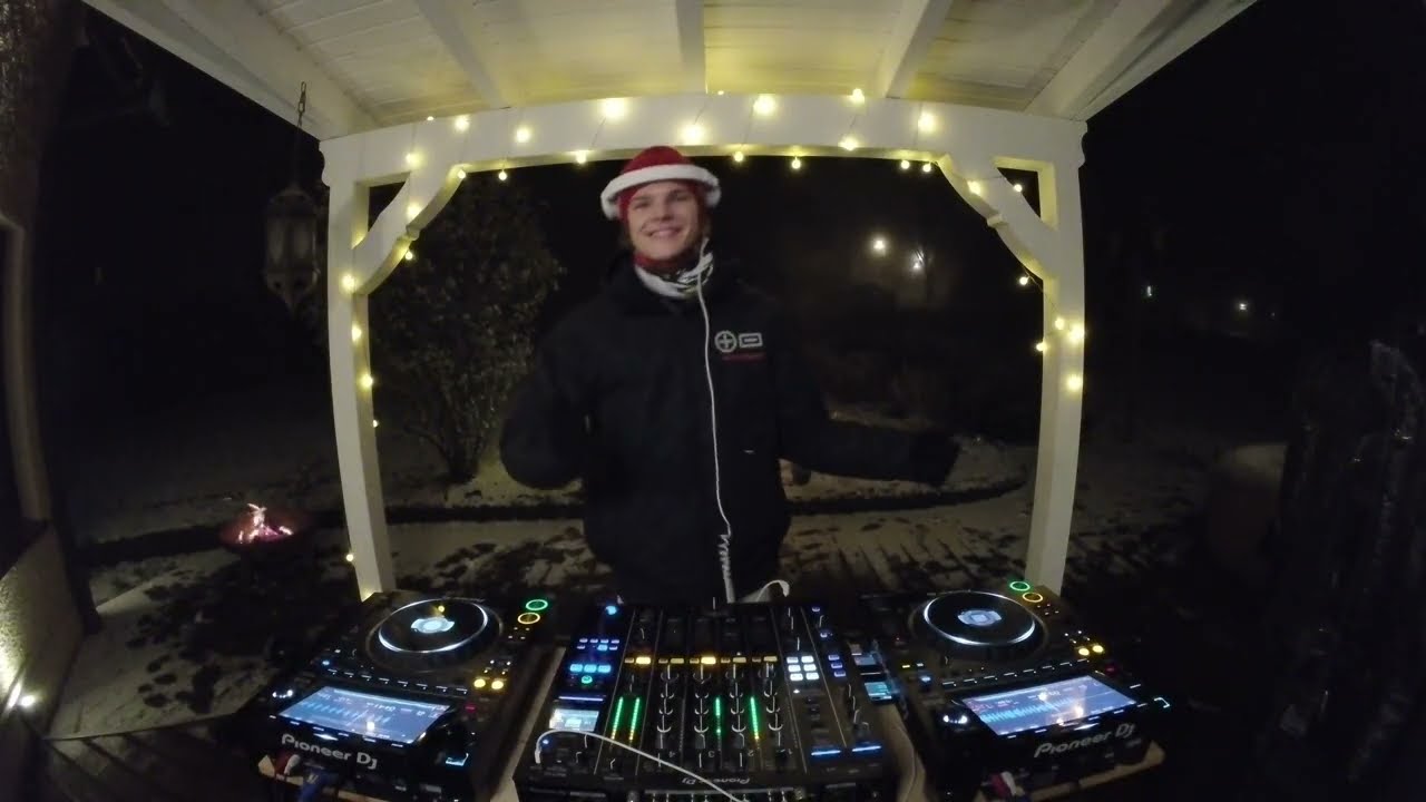 house music mix in the first snow of the year (DJ SET) - meduza, swedish house mafia, hugel, bunt