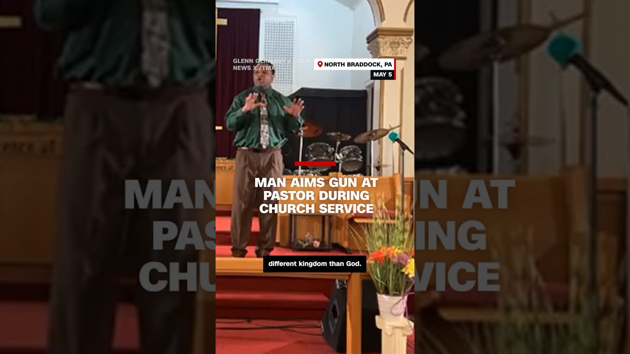 Man aims gun at pastor during church service