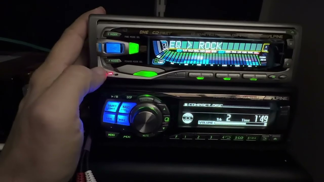 ALPINE CDA 9939J vs ALPINE CDA 5755 CD/Processor  ** VIDEO 1of2