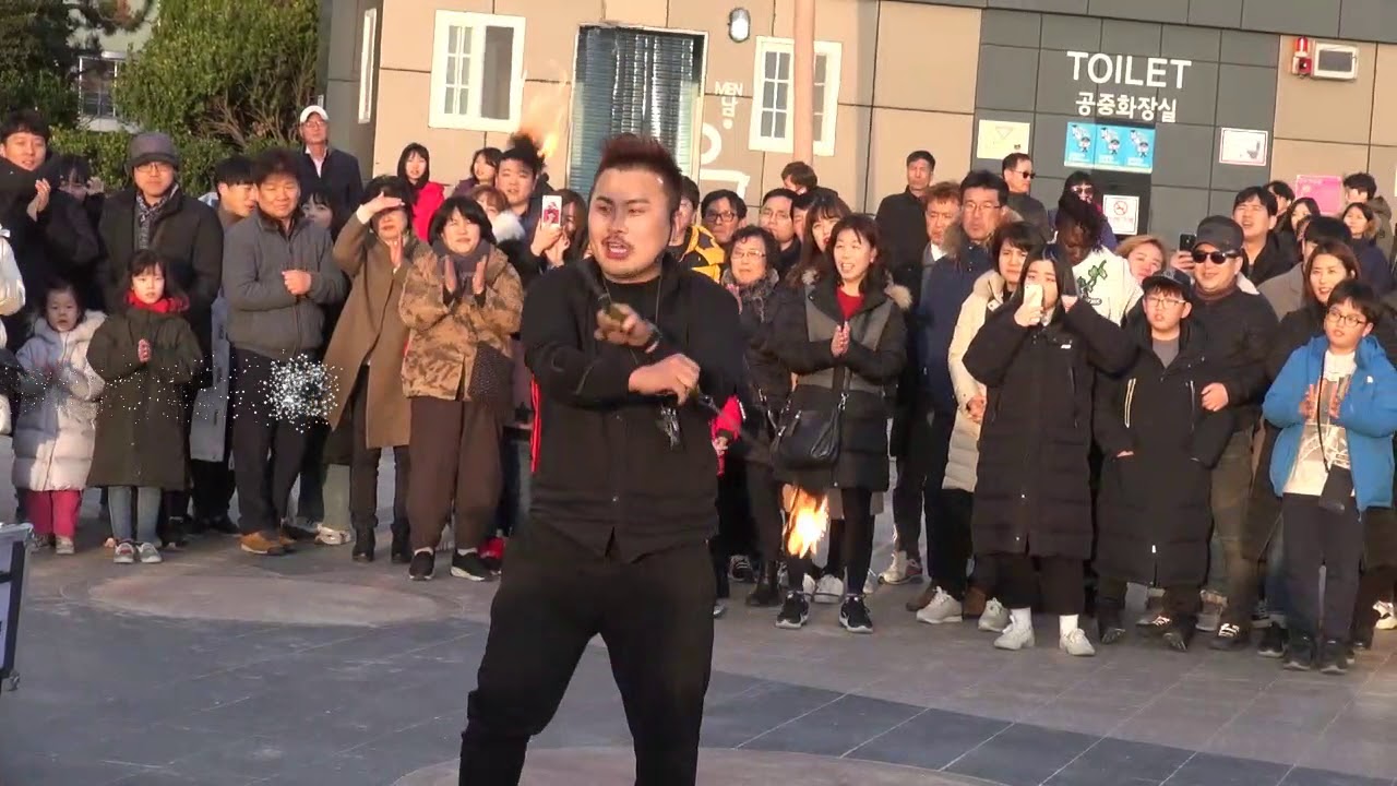 2019 02 04 마술에 빠진 남자(해운대 버스킹)