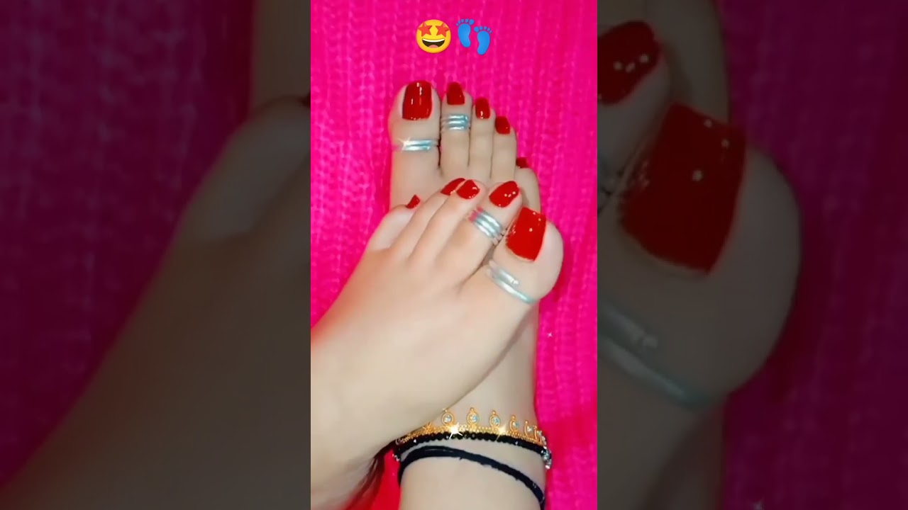 A perfect red toes 👣 &hearts;️🌹#mamtasfeet #youtubeshorts #shortsvideo