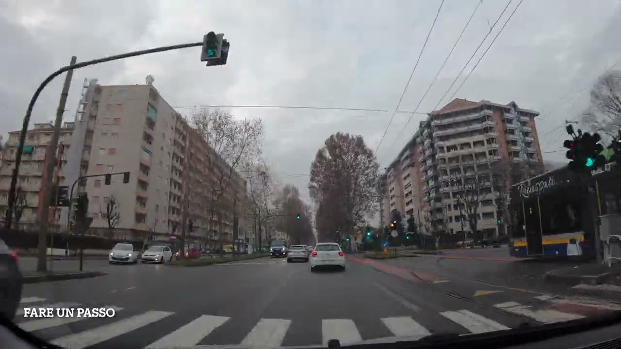 ROAD TOUR STUPINIGI | NATALE È REALE | VIALI SHOPPING PARK | TORINO ITALY | TURIN CITY TRAVEL GUIDE