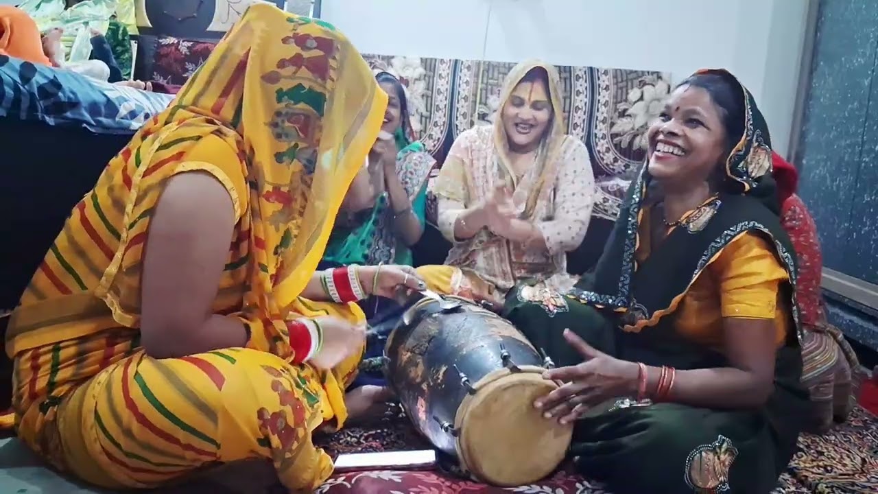 👐होली  हमारी लठ मार रसिया पीटने  को हो तयारी रसिया 👐