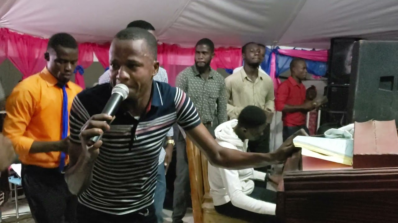 Veille de nuit de la renaissance de l'Eglise Communaute Chretienne