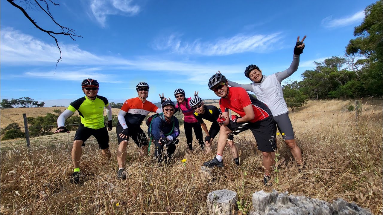 Gravel ride with friends during TDU 2023