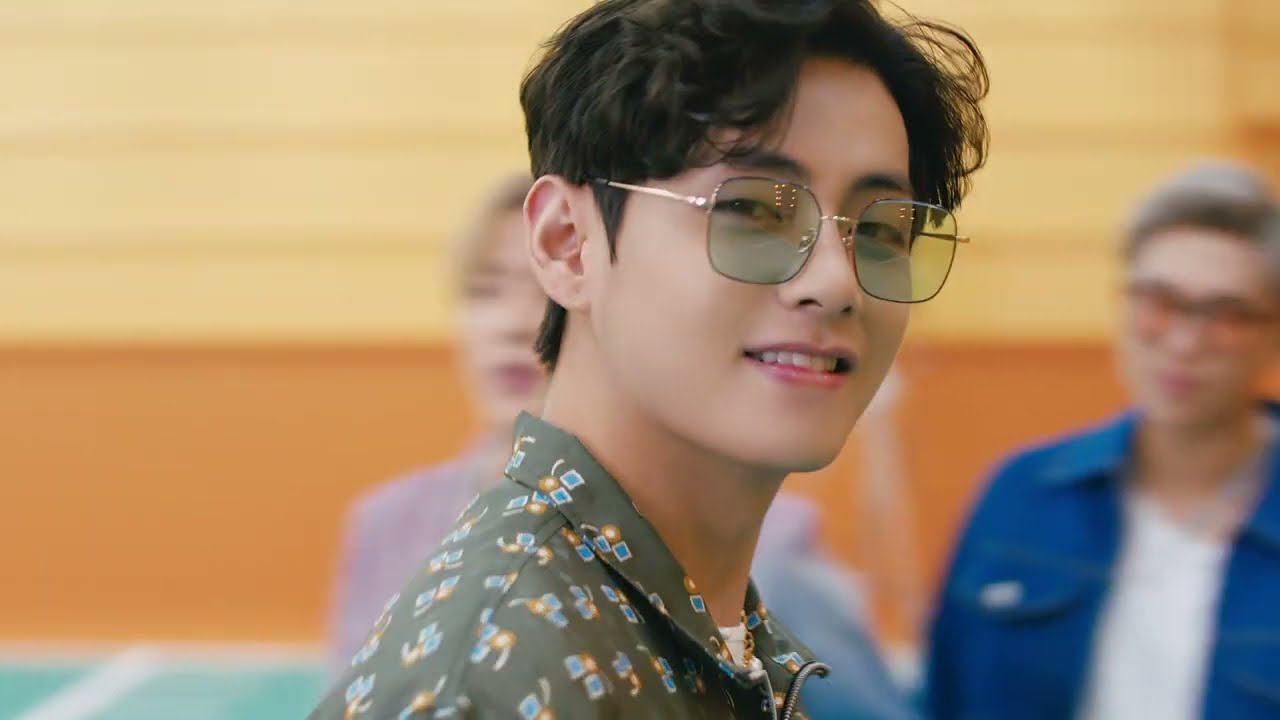 Galaxy x BTS: Unfold your Galaxy Z Flip3 | Samsung