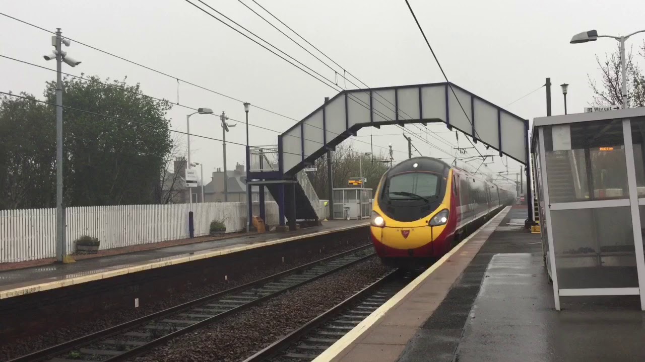 TRAINS AT SLATEFORD |WCML|06/04/19