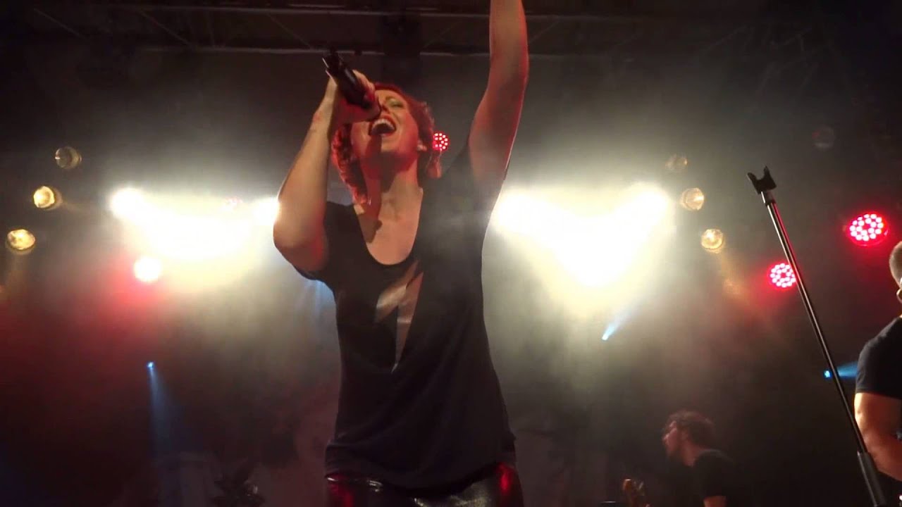 Anneke Van Giersbergen - Mental Jungle (multi angle edit) - Live @ Le Divan du Monde
