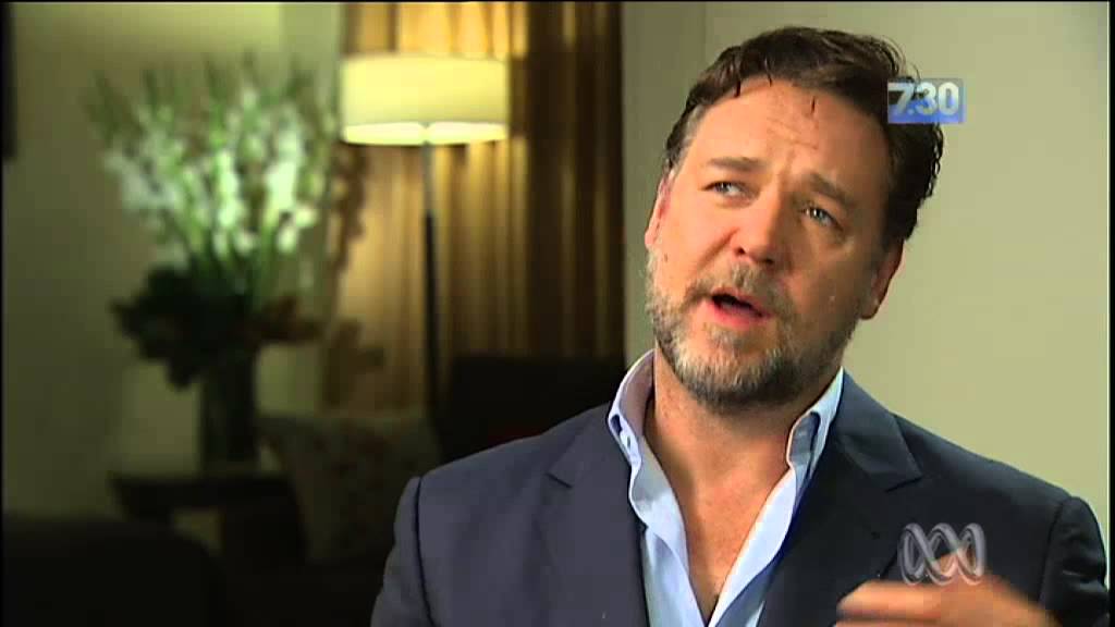 Russell Crowe praises Australia but condemns political 'lack of gallantry'