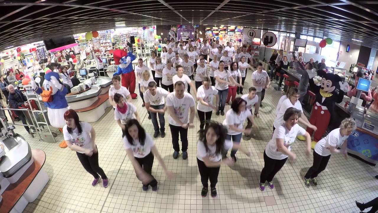 Flashmob Anniversaire 30 ans Super U Ingwiller (Officiel)