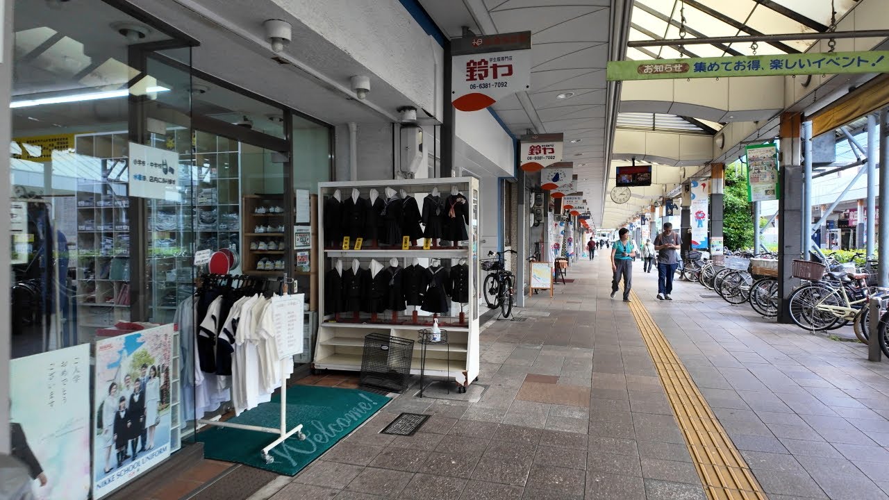JR吹田駅南側の商店街を歩き撮り(2025年)
