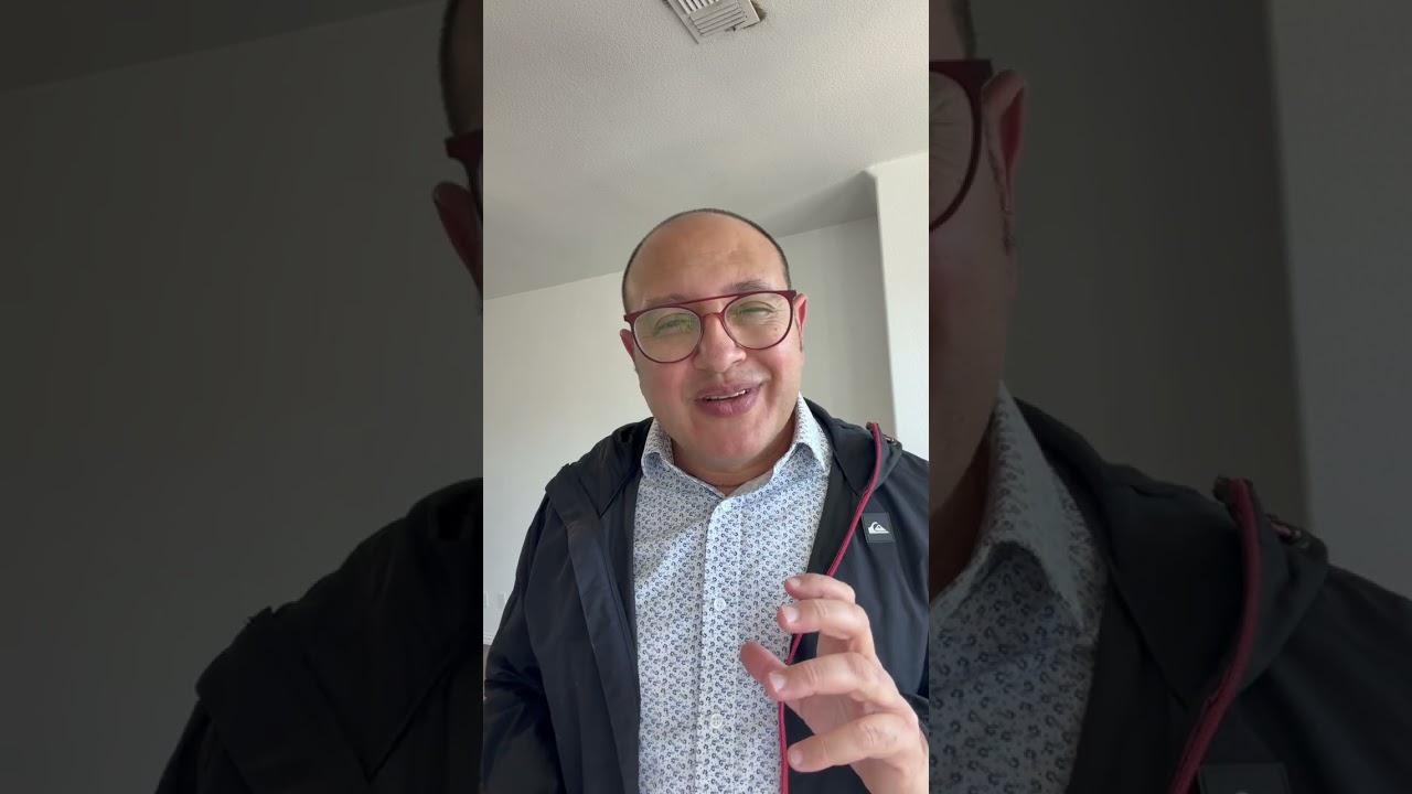 ياترى رفيق فرج الله قبض كام علشان يقول رأية فى السيسى والحكومة؟