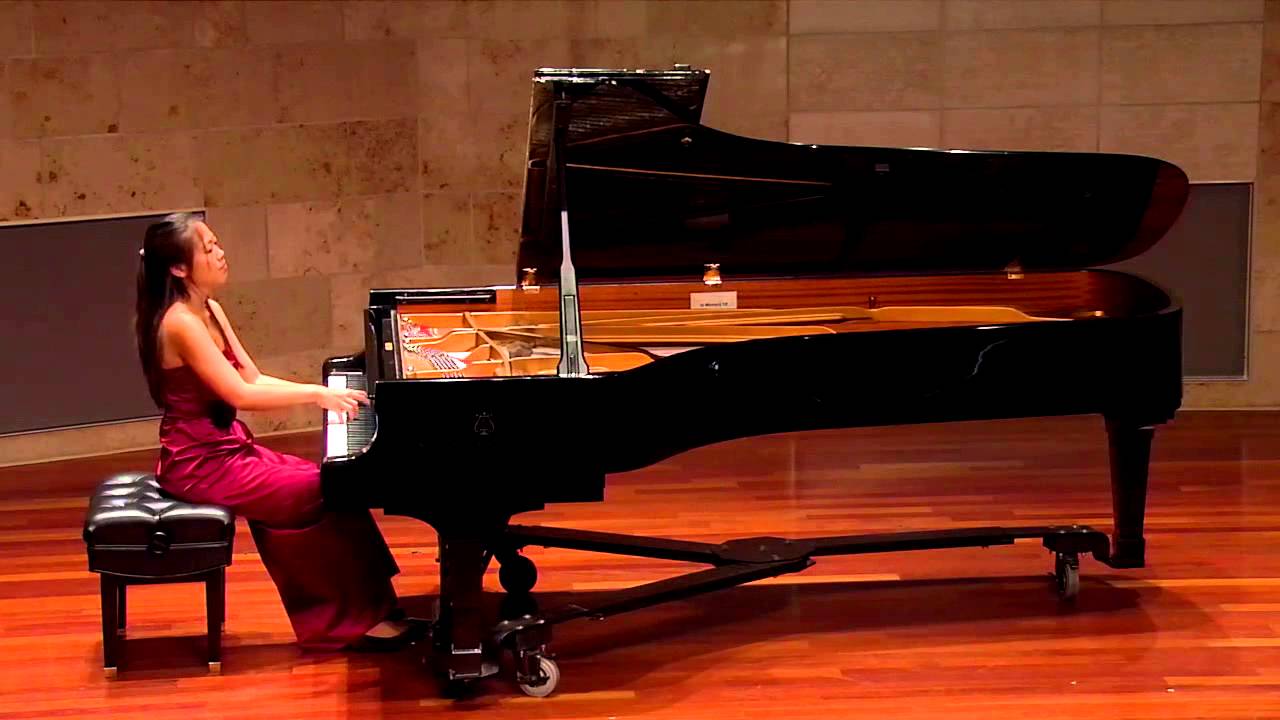 Chopin Nocturne in B Major, Op.62 No.1 - Christine Kim