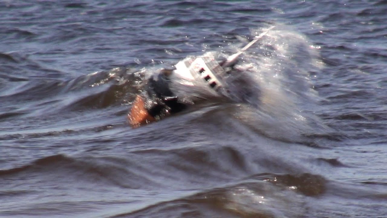 rc Storm Adventure  |  Schlepper "New Castle"  kämpft in schwerem Wetter!