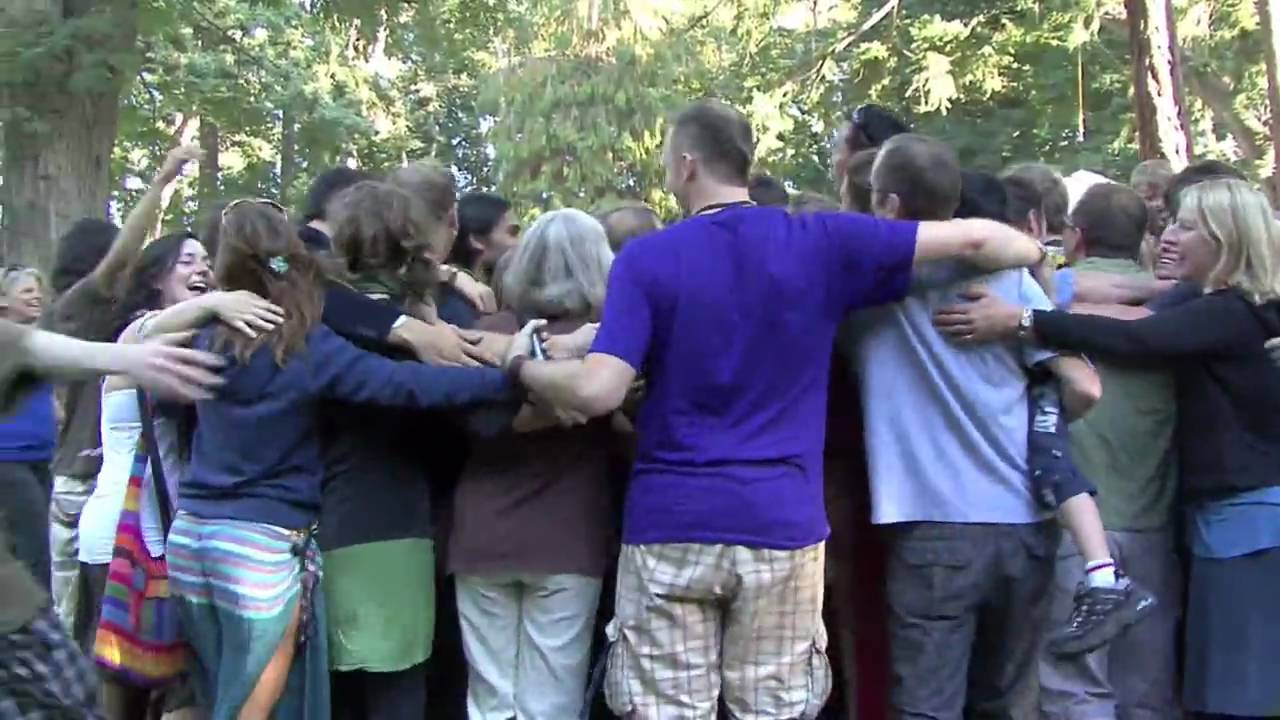 EARTHDANCE GROUP HUG