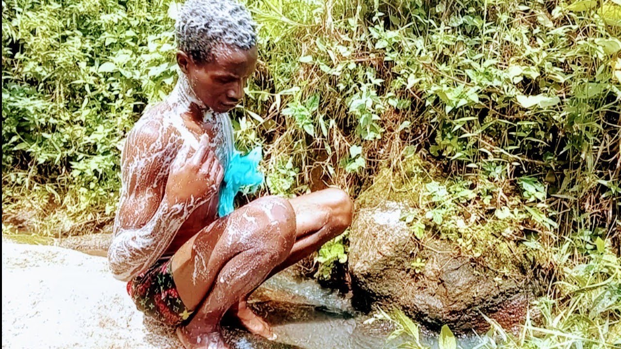 SECRET SERVICE!!!!!! WHILE BATHING ALONE😀🍆🥒🍌