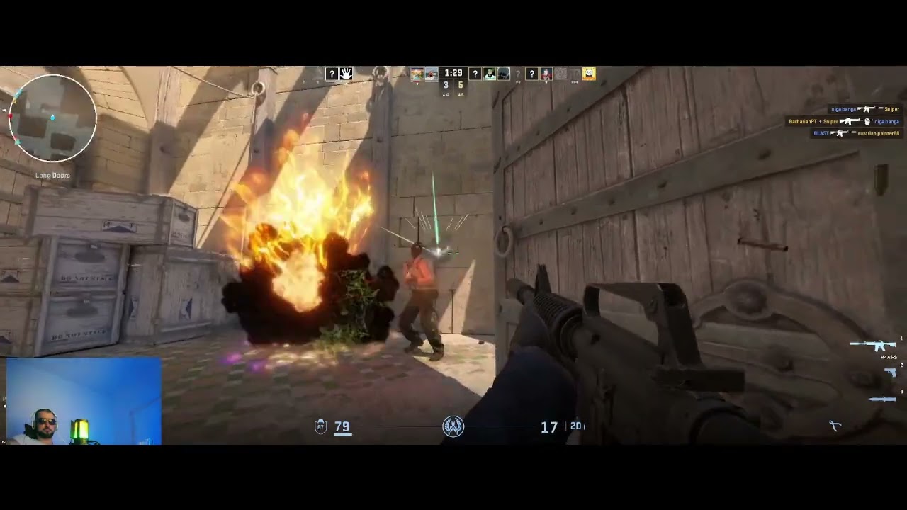 Counter Strike 2 : totally lucky MFker... one in million chance this could happen