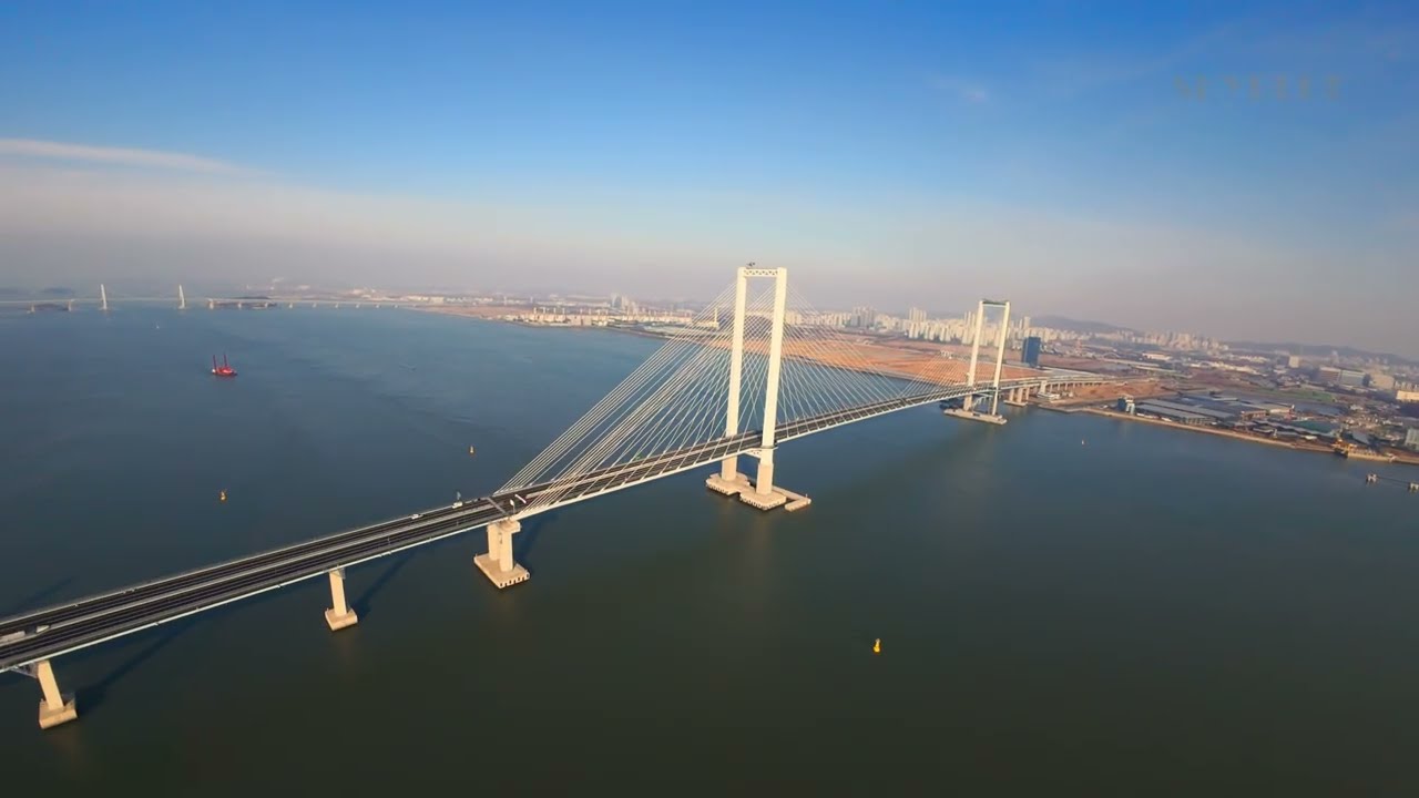 열리기 전, 제3연륙교.Through the Quiet Gate.HDR(26년1월).Explorer LR4 & Master3X