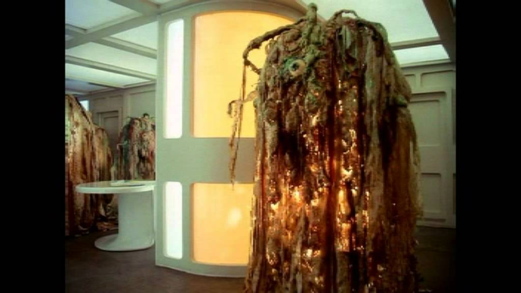 Space 1999 background music.