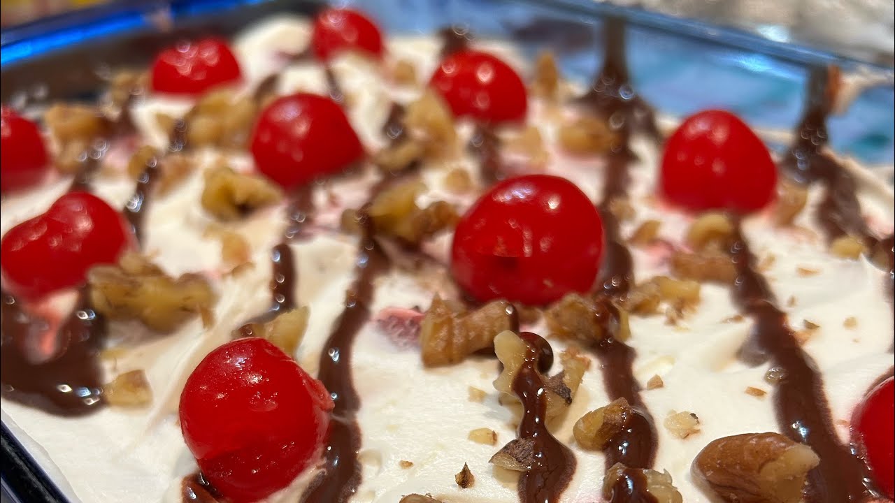 Banana Split Cake 
