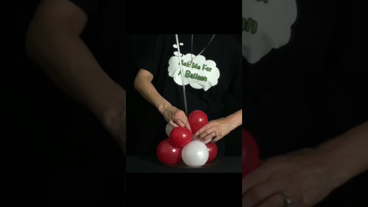 Balloon Centerpiece Christmas Idea
