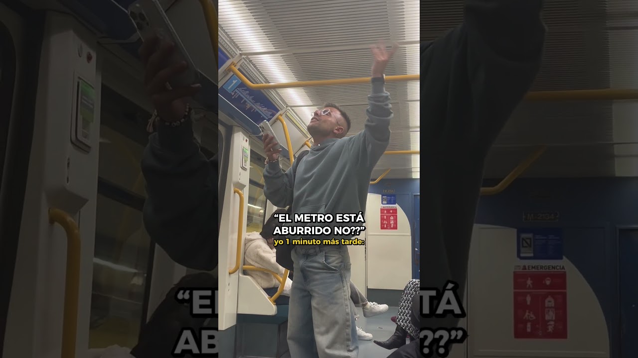 cantar en el metro check ✅😆 #humor