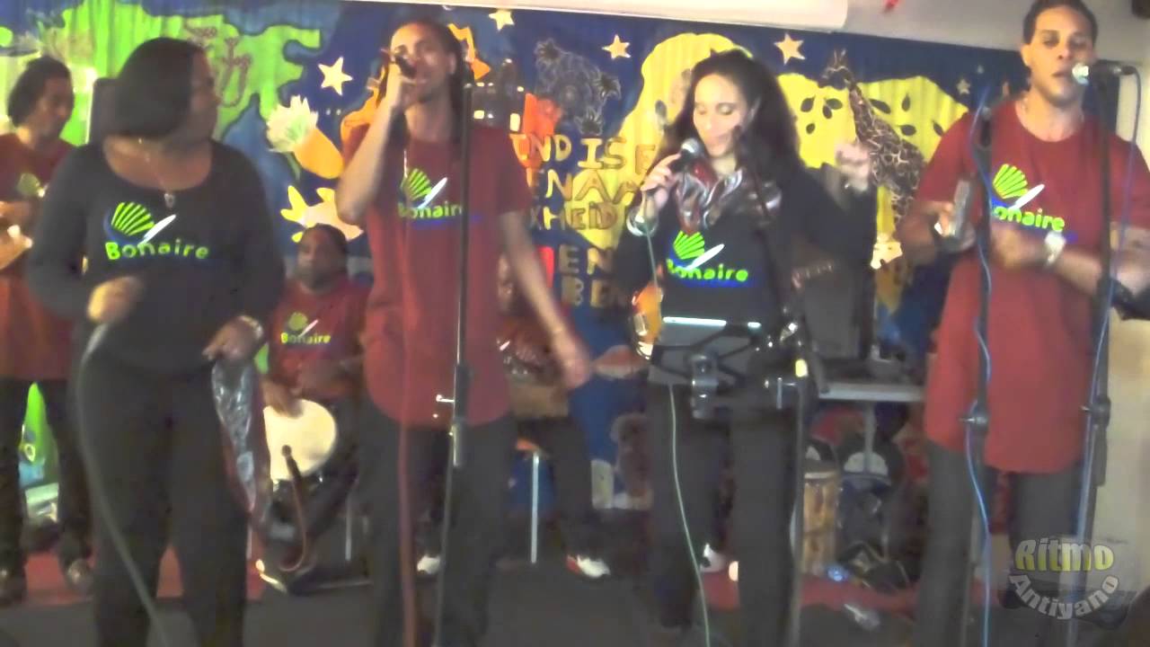 Grupo Bachi Bachi live chali  a mate bina Amsterdam