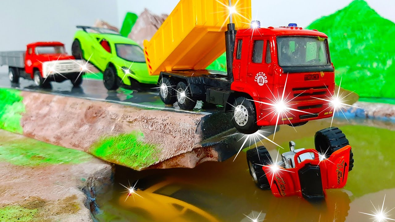 мультики про МАШИНКИ падают в грязь гонки аварии машинок роботы