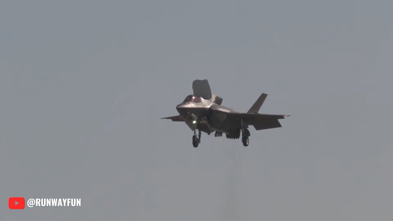 Vuelo Lockheed Martin F-35B Lightning II JASDF, Airshow Base Aérea de Nyu Tabaru, Japón. 07.12.2025