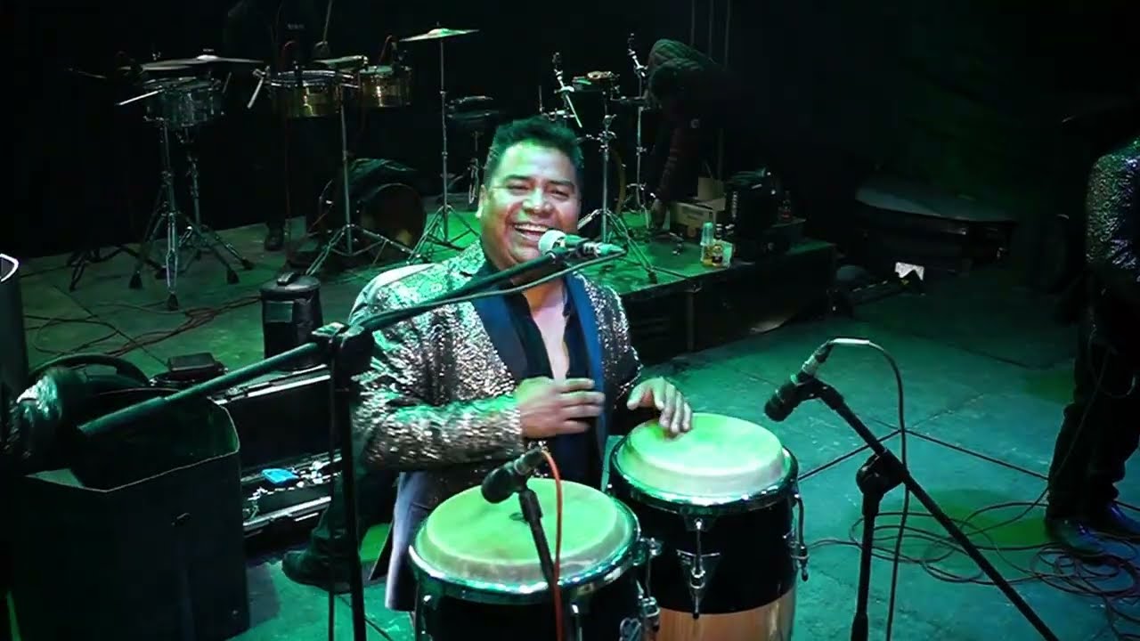 CUMBIA DE LOS COMPIS-TROPI Jr.