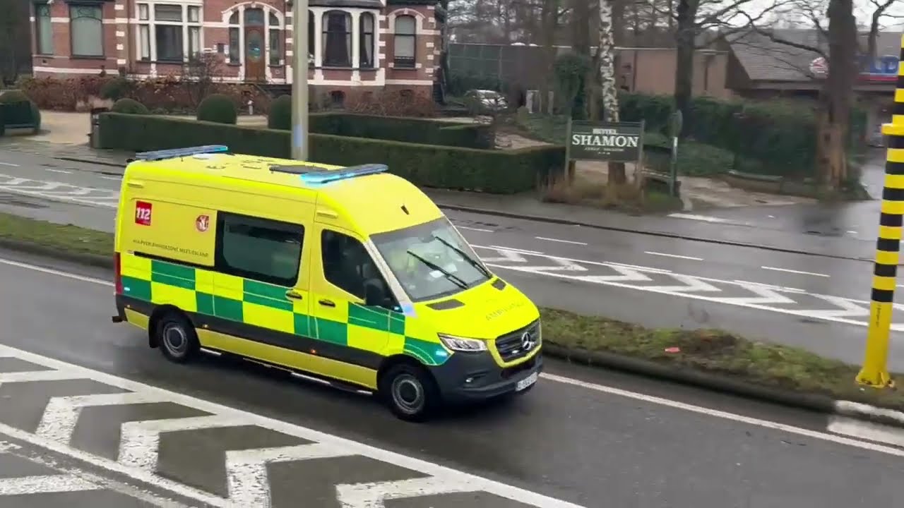 [PRIMEUR] Ziekenwagen Eeklo 1 en MUG Eeklo naar AZ Alma