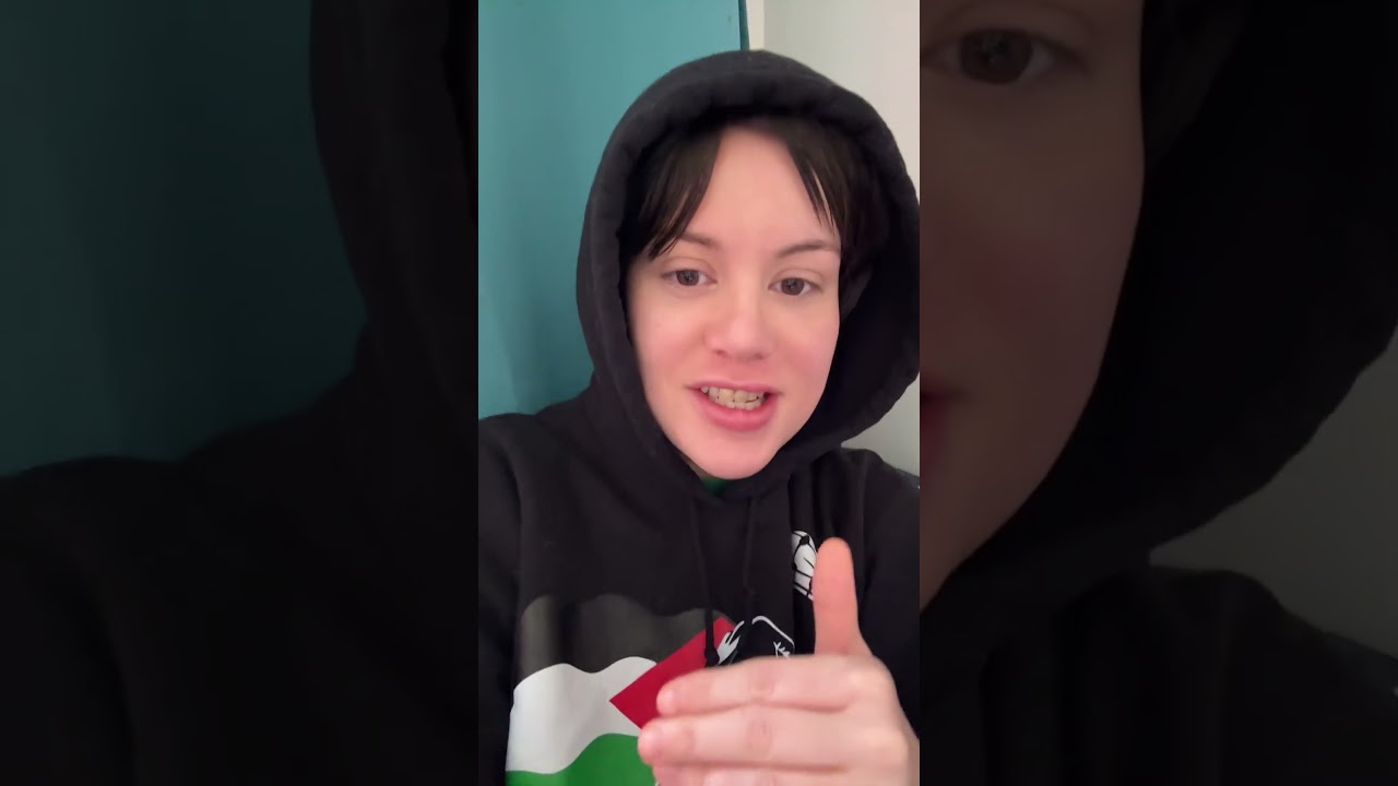 Унизительно. Защищать злобный расизм Лоры Лумер по отношению к индийцам, выдавая его за &laquo;тонкий&raquo; ...