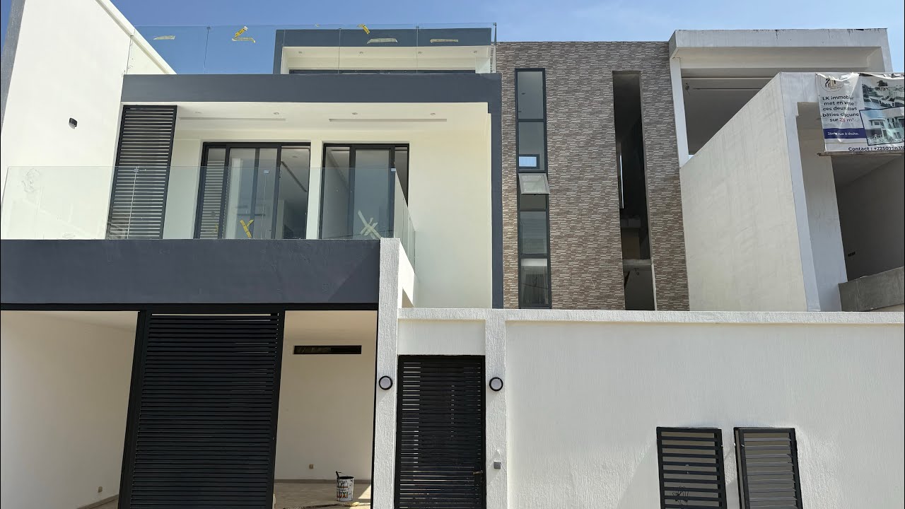 Excellente Villas à vendre à la Riviera 4 Beverly Hills à Abidjan