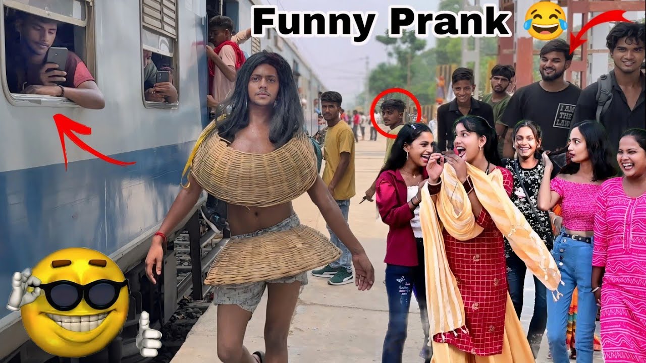 Hind Ke सितारा 😂 || काजल मेरी girlfriend Mil गई || Funny Prank In Public || Public Reaction || Ritik