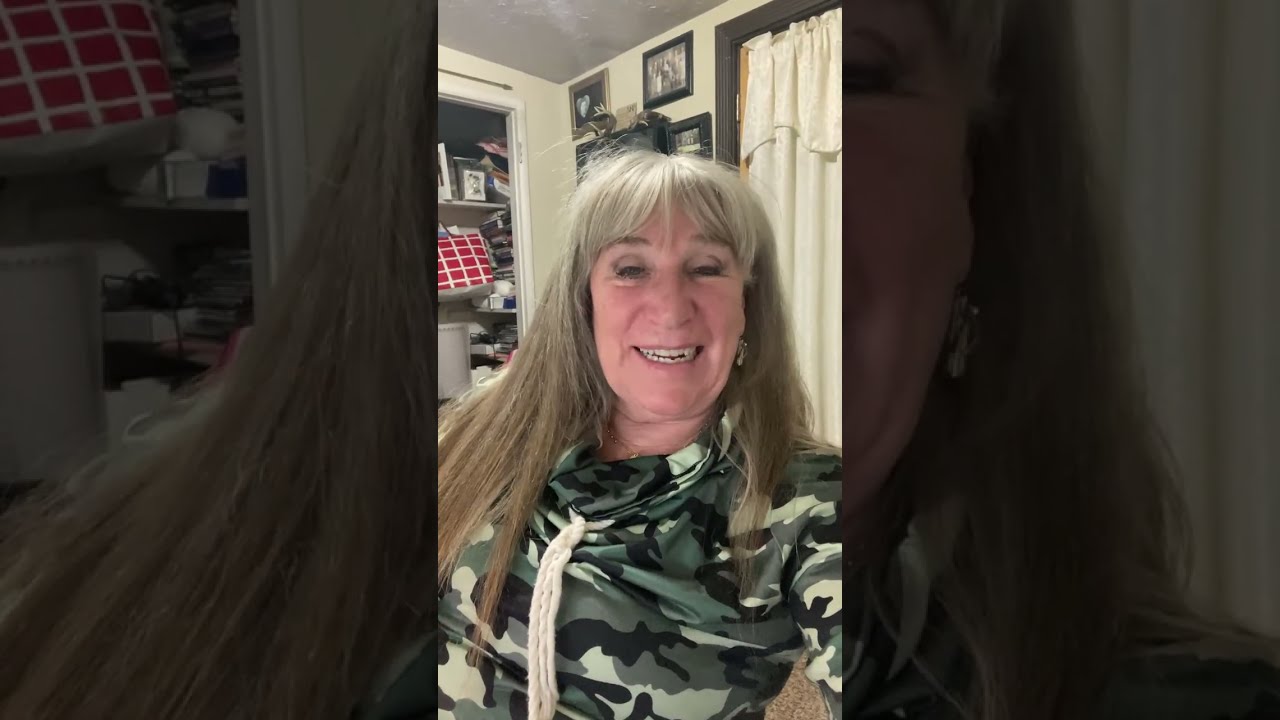 Momma O is live! Live when I