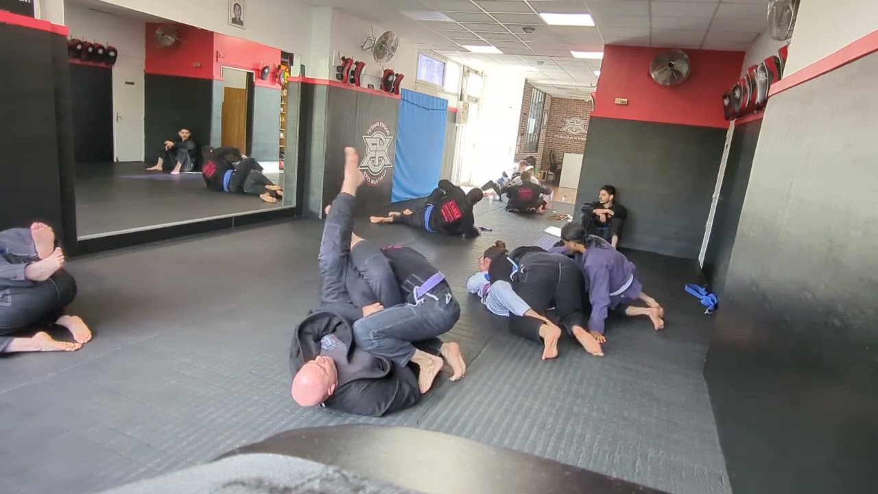 Raça jiu-jitsu / semaine #23 S25-26 / lundi / randoris