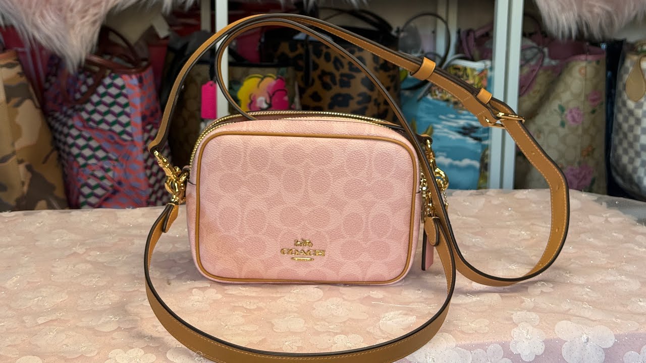 Powder Pink re-release Coach outlet Cary crossbody bag 🌸💕💗🎀