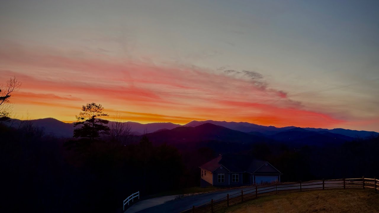 VLOG #4: TORRENTIAL RAINS AND RESCUE! CARTER GAP TO ROCK GAP