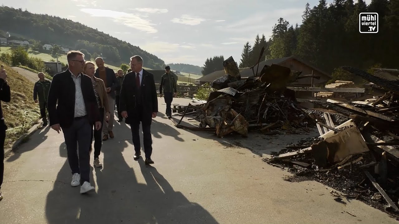 Besuch von Landeshauptmann Stelzer im Sägewerk Lauss in Peilstein