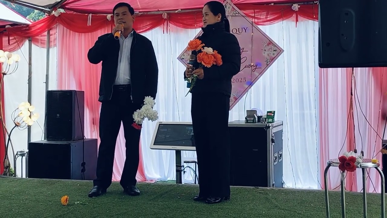 Hứa Cẩn hát Ngân Nguyệt hát mừng đám cưới.@MuitrieuanhTV1444 