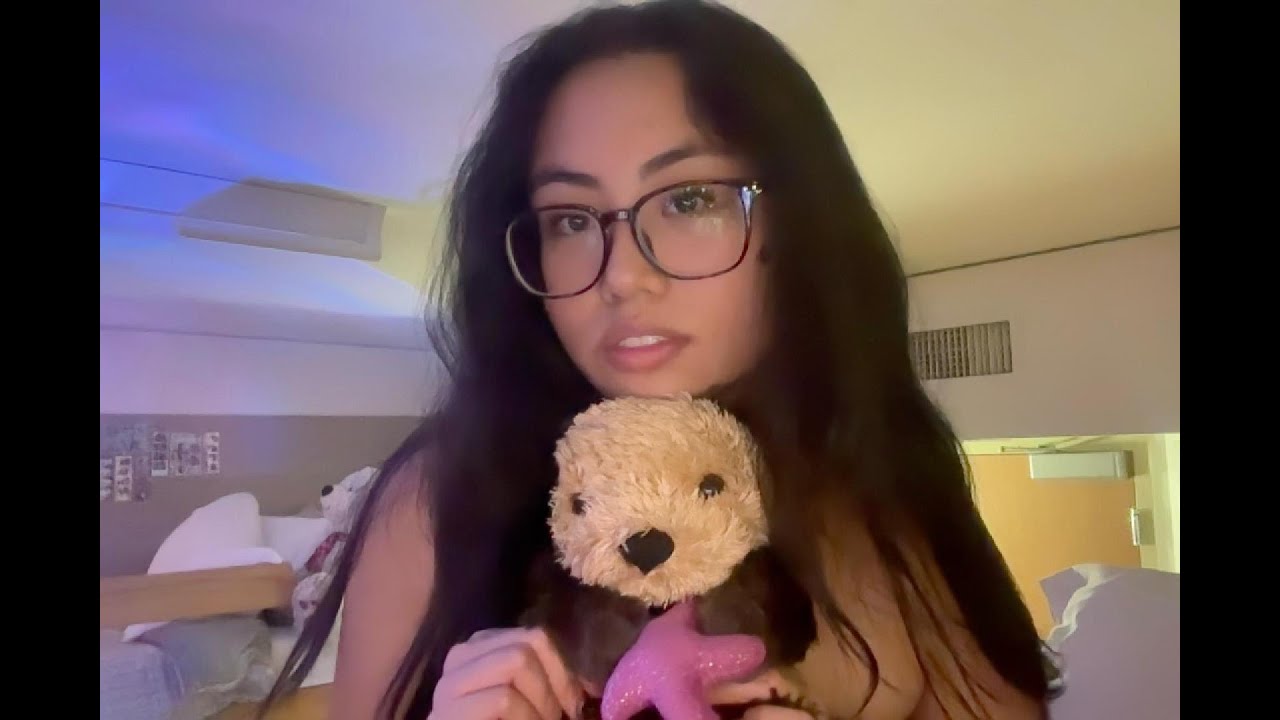 lofi fabric scratching, tapping, & hand rubbing asmr :D