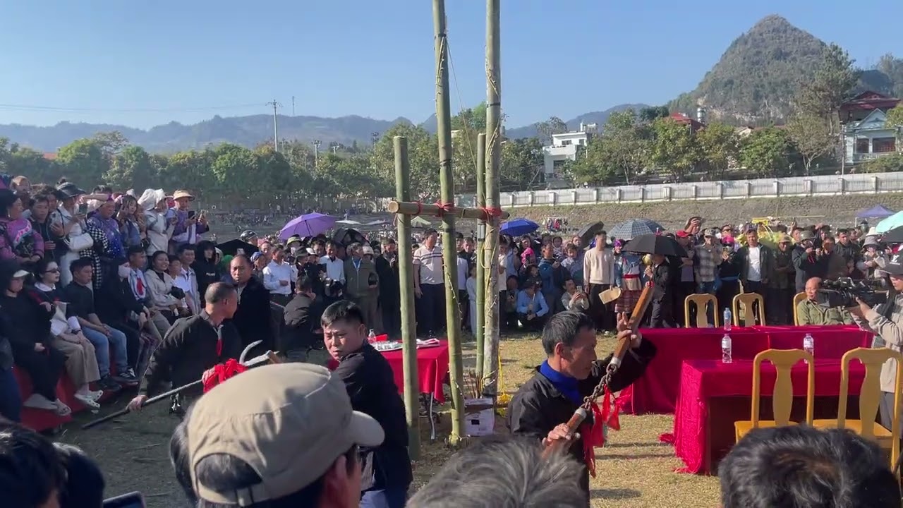 Lễ khai hội Gầu Tào