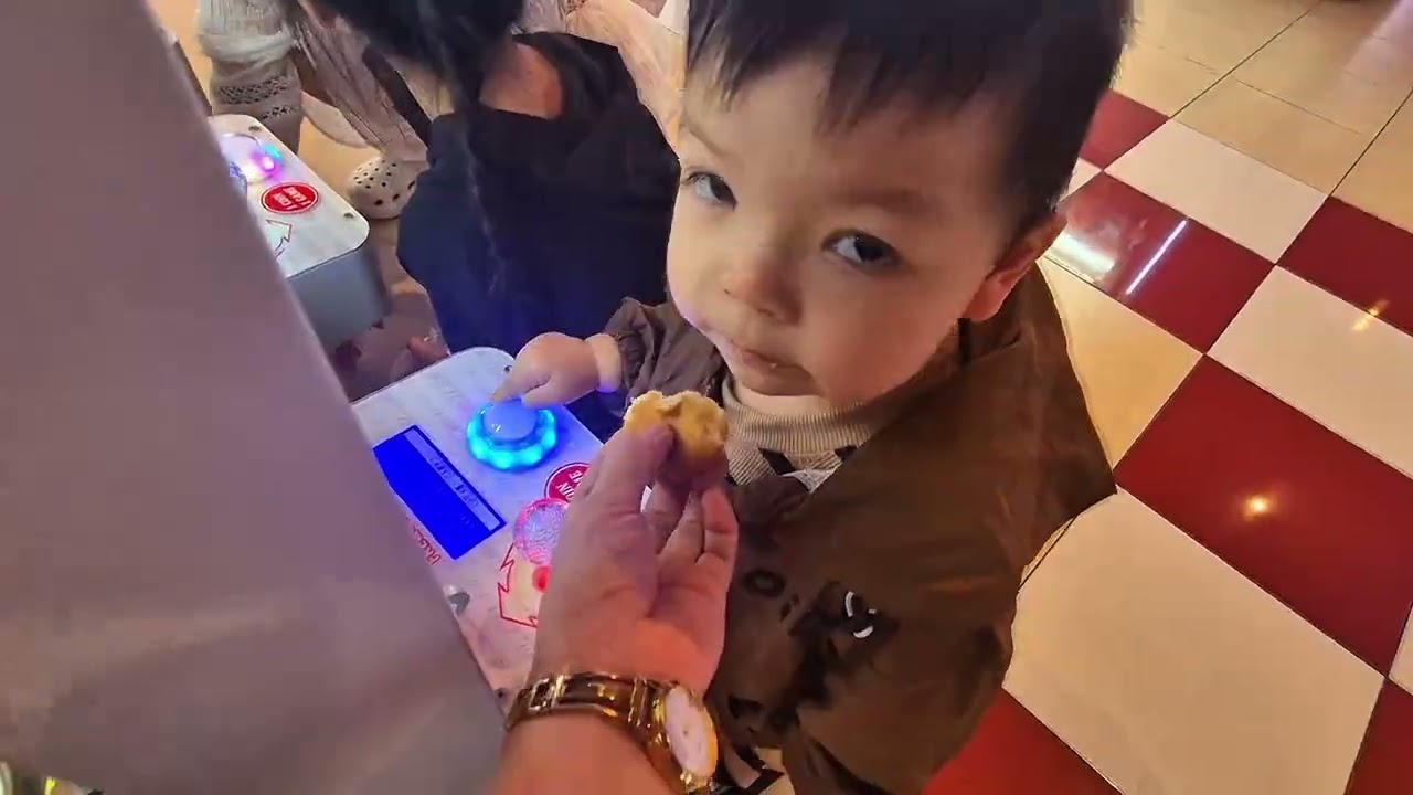 Bơ 18th đi chơi minazuky Đà Nẵng 