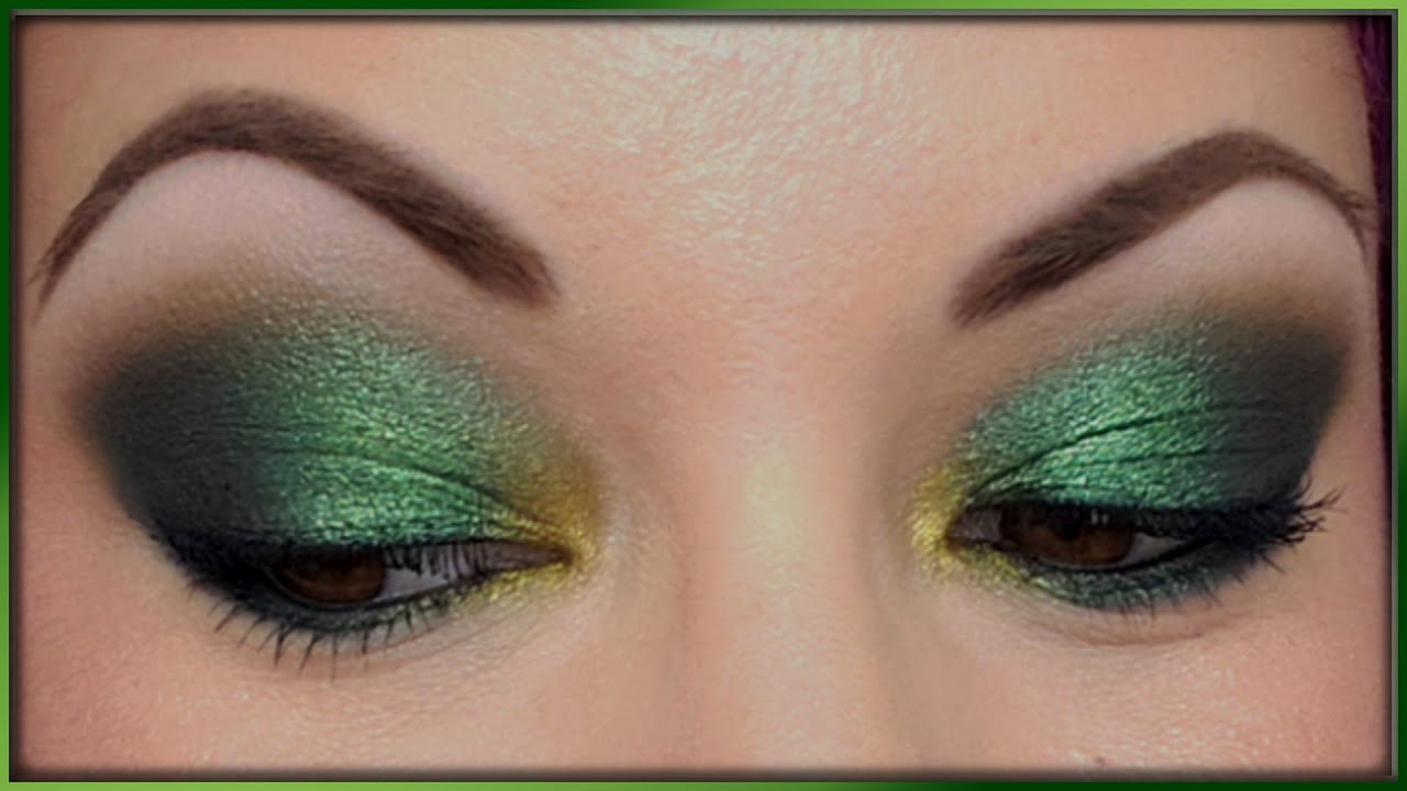 Green Chrome Smoky Eye