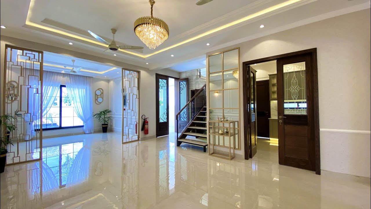 8 Marla 30' × 60'  Designer House 🏘️ with 4 bedroom for sale in DHA Lahore