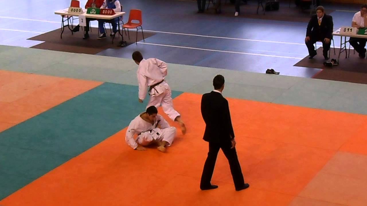 Combat pour la ceinture noire